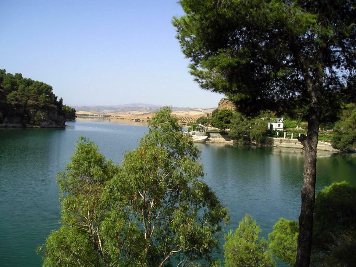 El Emigrante Vila El Chorro Exterior foto